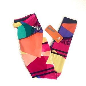 NWT Lucy Leggings